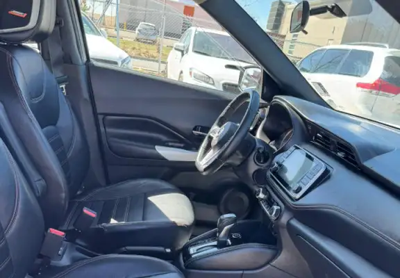 2019 Nissan Kicks SR : No Reported Accidents - Photo 10