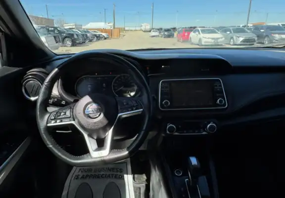 2019 Nissan Kicks SR : No Reported Accidents - Photo 11