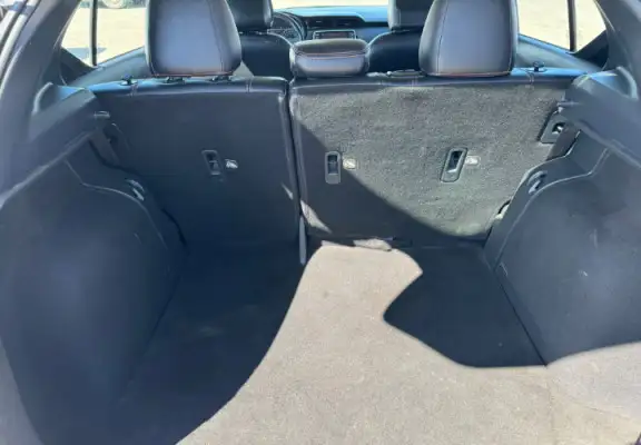 2019 Nissan Kicks SR : No Reported Accidents - Photo 16