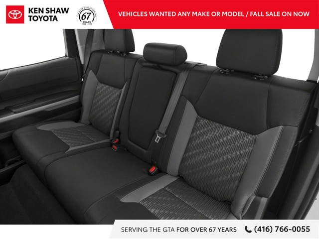 2019 Toyota Tundra SR5 Plus 5.7L V8 TRD OFF ROAD / 2 SETS OF... - Photo 10