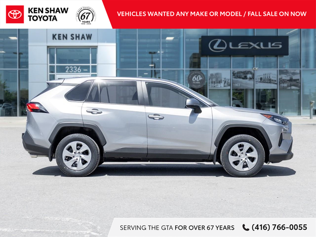2023 Toyota RAV4 LE ALL NEW TIRES / HEATED SEATS / BACK UP CA... - Photo 6