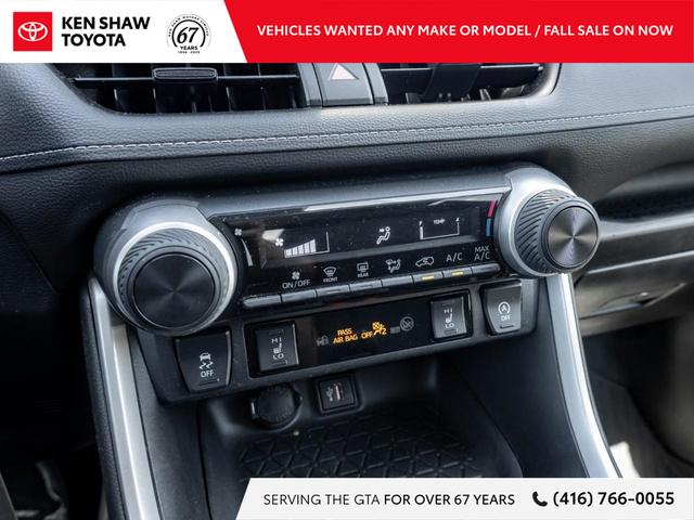 2023 Toyota RAV4 LE ALL NEW TIRES / HEATED SEATS / BACK UP CA... - Photo 19