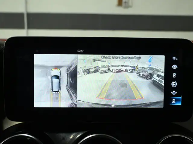2022 Mercedes-Benz GLC 300 4MATIC Navigation Panoramic Roof Ambi - Photo 20