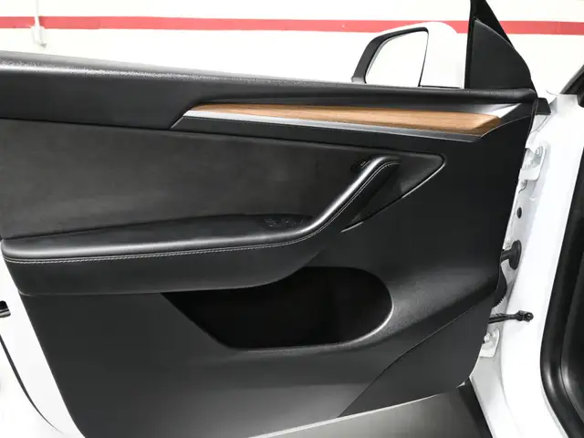2022 Tesla Model Y Performance No Accident Dual Motor Autopilot - Photo 11