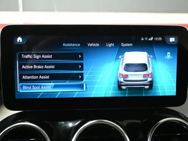 2022 Mercedes-Benz GLC 300 4MATIC No Accident Ambient Light 360C - Photo 19