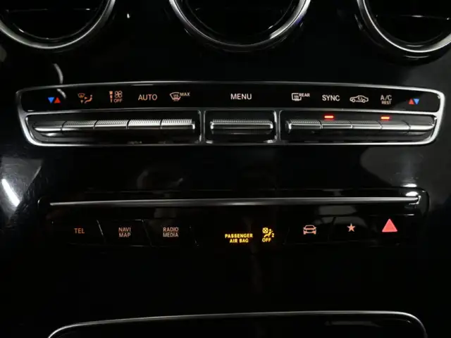 2022 Mercedes-Benz GLC 300 4MATIC No Accident Ambient Light 360C - Photo 21