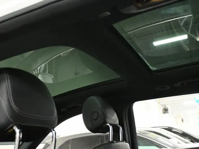 2022 Mercedes-Benz GLC 300 4MATIC No Accident Ambient Light 360C - Photo 23