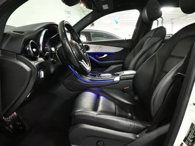 2022 Mercedes-Benz GLC 300 4MATIC No Accident Ambient Light 360C - Photo 24