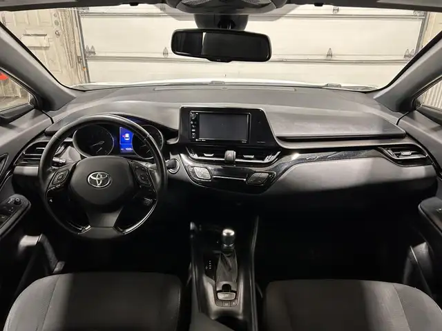 Toyota C-HR XLE TA 2018 à vendre - Photo 17