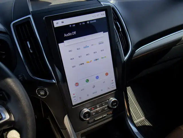 2024 Ford Edge Titanium Elite 301A 2.0L EcoBoost | Pano Sunroof - Photo 27