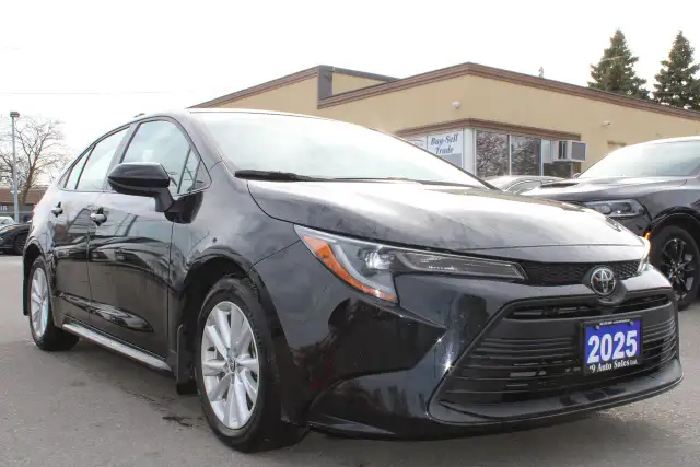 2025 Toyota Corolla LE