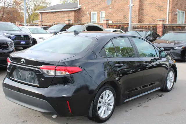 2025 Toyota Corolla LE - Photo 4