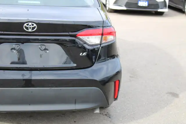 2025 Toyota Corolla LE - Photo 7