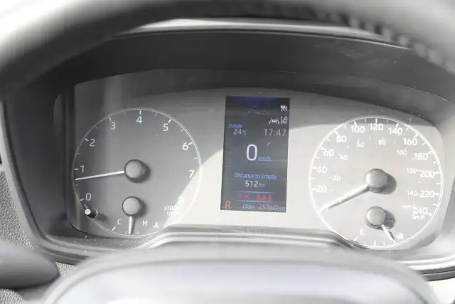 2025 Toyota Corolla LE - Photo 10