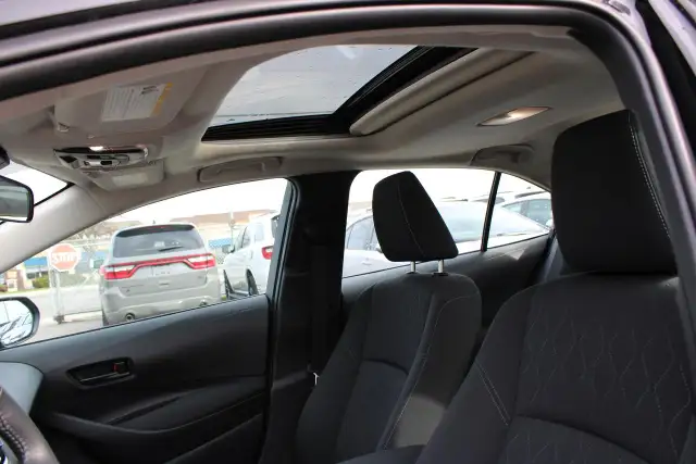 2025 Toyota Corolla LE - Photo 11