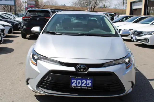 2025 Toyota Corolla LE With Sunroof - Photo 2