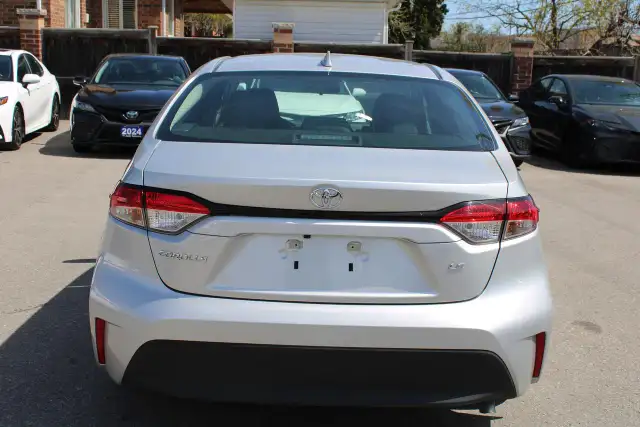 2025 Toyota Corolla LE With Sunroof - Photo 4