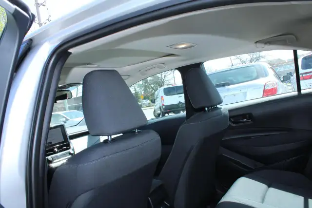 2025 Toyota Corolla LE With Sunroof - Photo 7