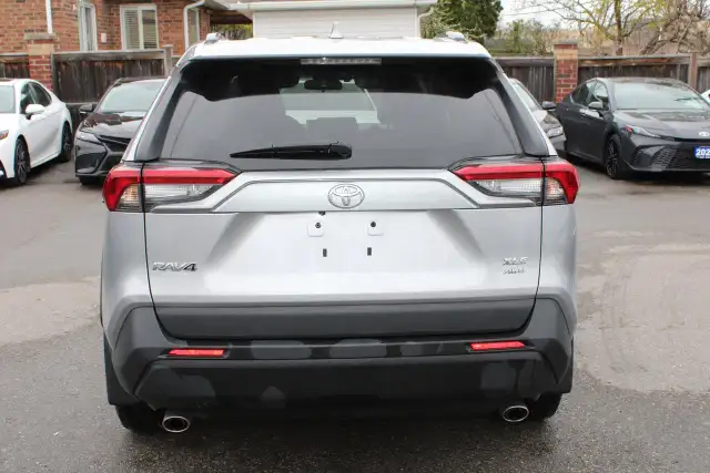2024 Toyota RAV4 XLE AWD - Photo 3