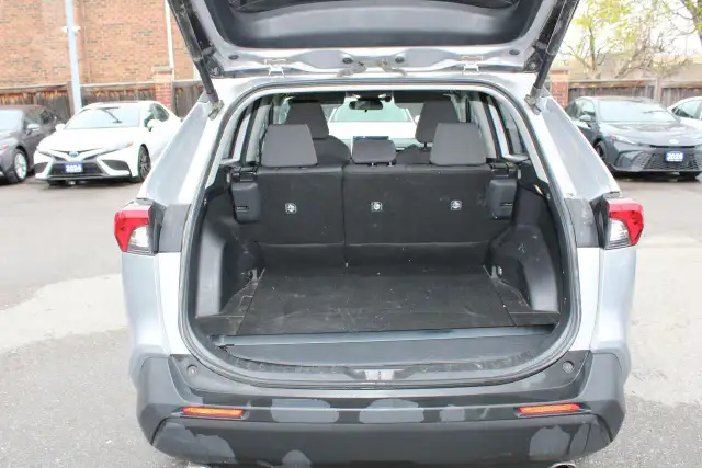 2024 Toyota RAV4 XLE AWD - Photo 14