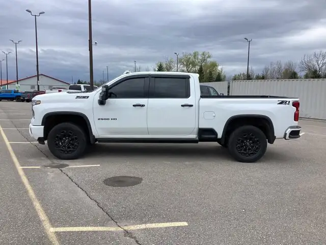 2024 Chevrolet Silverado 2500HD LTZ Crew Cab 6.5' Box 4WD | No - Photo 2