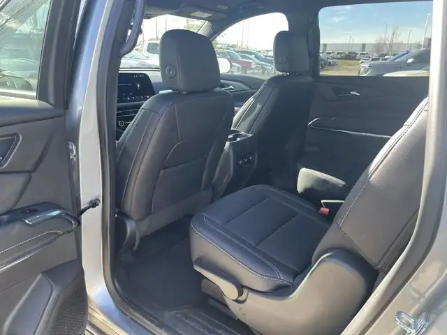 2026 Chevrolet Traverse LT 2.5L | Heated Seats & Steering Wheel - Photo 6
