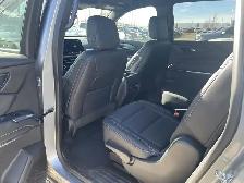 2026 Chevrolet Traverse LT 2.5L | Heated Seats & Steering Wheel - Photo 6