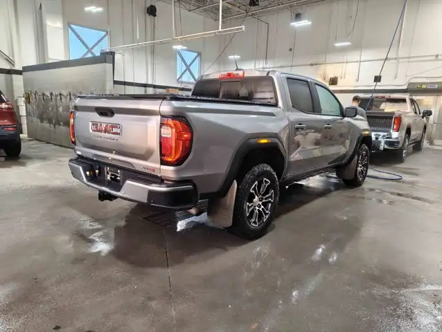 2024 GMC Canyon AT4 Premium 2.7T | Technology Plus/Safety - Photo 6