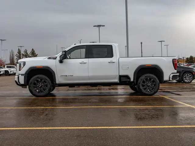 2026 GMC Sierra 3500HD AT4 - Photo 5