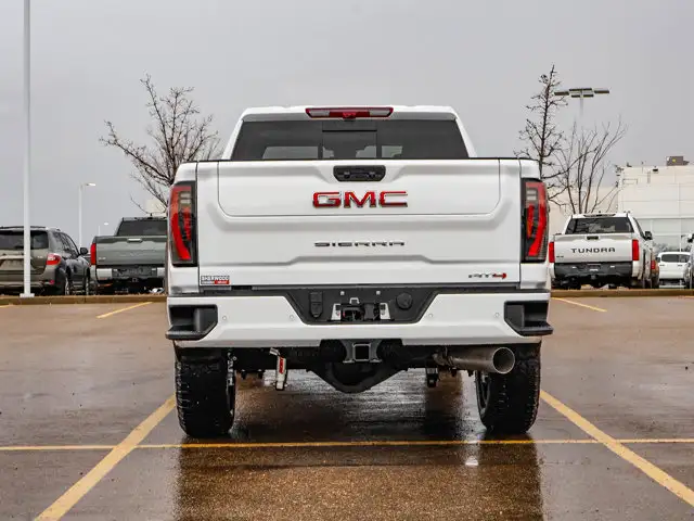 2026 GMC Sierra 3500HD AT4 - Photo 7
