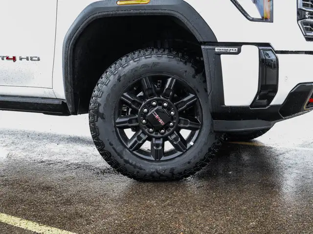 2026 GMC Sierra 3500HD AT4 - Photo 11
