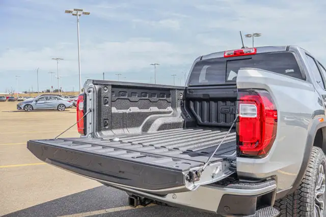 2026 GMC Canyon Denali - Photo 8