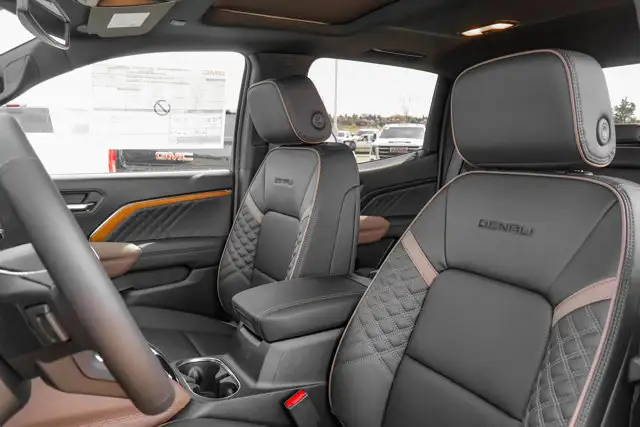 2026 GMC Canyon Denali - Photo 30