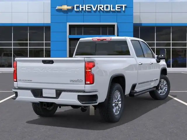2026 Chevrolet Silverado 3500HD - Photo 4