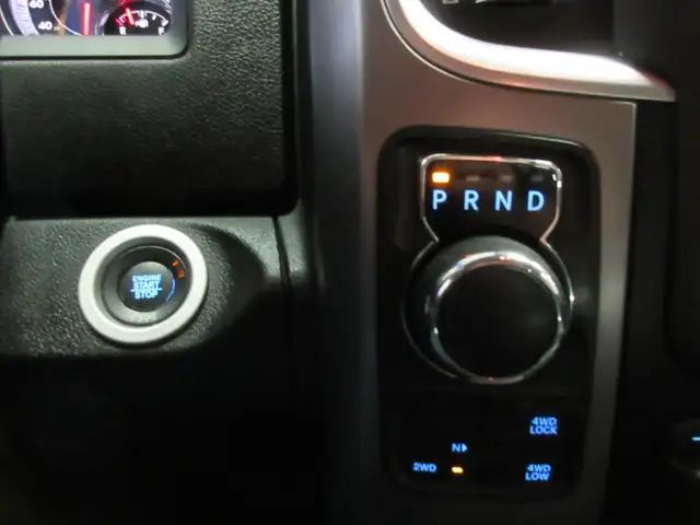 RAM 1500 CLASSIC 2022 EXPRESS NIGHT EDITION CREW-CAB V-6 3.6 LIT - Photo 14