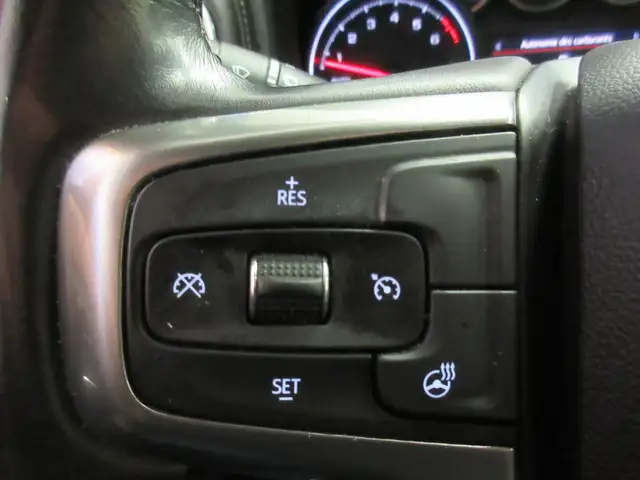 CHEVROLET SILVERADO 2022 LT Z-71 CREW-CAB V-8 5.3 LITRES 4X4 BOI - Photo 10