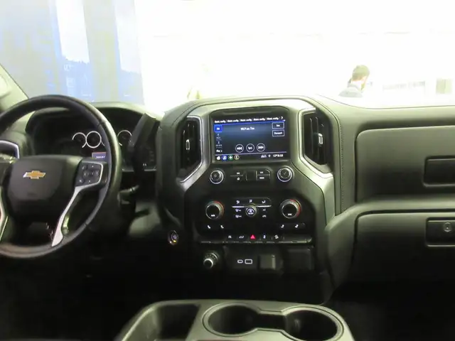 CHEVROLET SILVERADO 2022 LT Z-71 CREW-CAB V-8 5.3 LITRES 4X4 BOI - Photo 19
