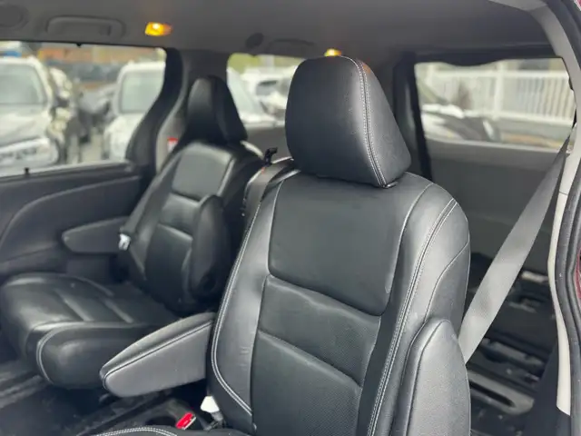 2015 Toyota Sienna 5dr SE 8-Pass FWD - Photo 13
