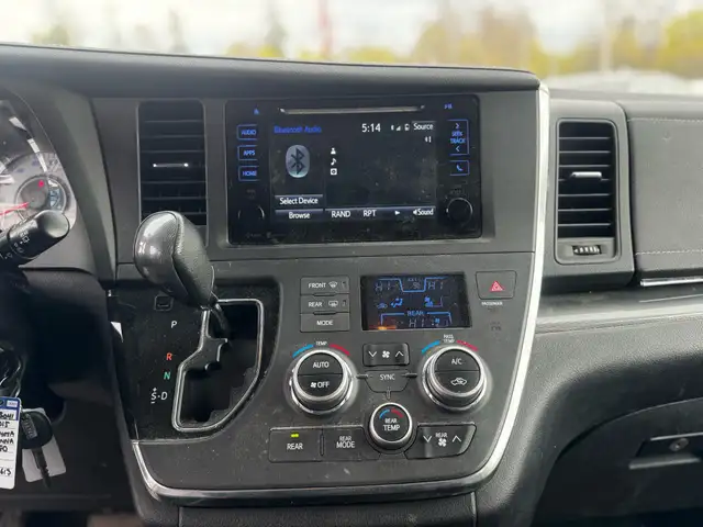 2015 Toyota Sienna 5dr SE 8-Pass FWD - Photo 15