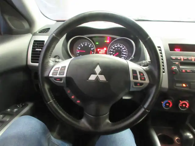 MITSUBISHI OUTLANDER 2012 LS V6 AWD 7 PASSAGERS - Photo 21