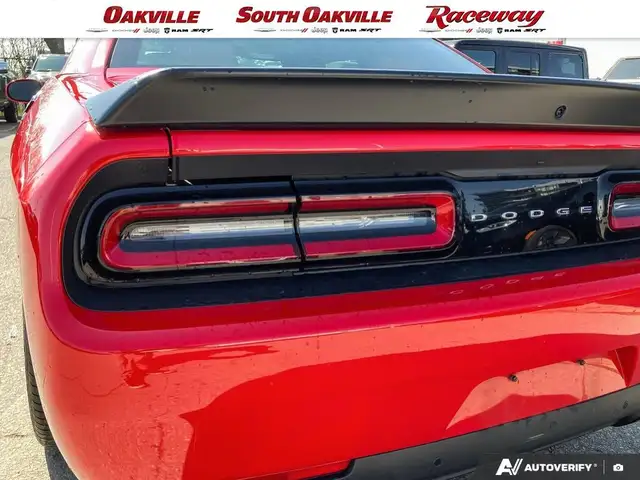 2016 Dodge Challenger SRT HELLCAT | 1OWNER | CLEAN CARFAX | SHOW - Photo 11