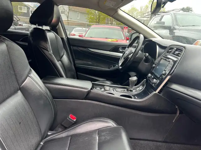 2017 Nissan Maxima LEATHER-NAV-BACK CAM-HEATED SEATS & MORE! - Photo 17