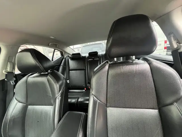 2017 Nissan Maxima LEATHER-NAV-BACK CAM-HEATED SEATS & MORE! - Photo 19