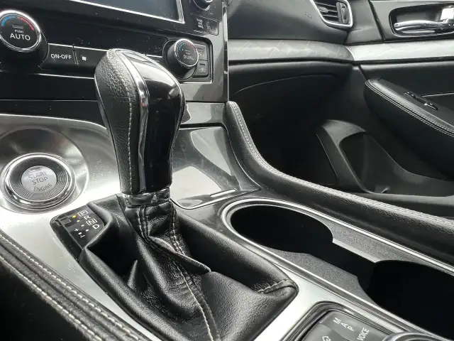 2017 Nissan Maxima LEATHER-NAV-BACK CAM-HEATED SEATS & MORE! - Photo 23