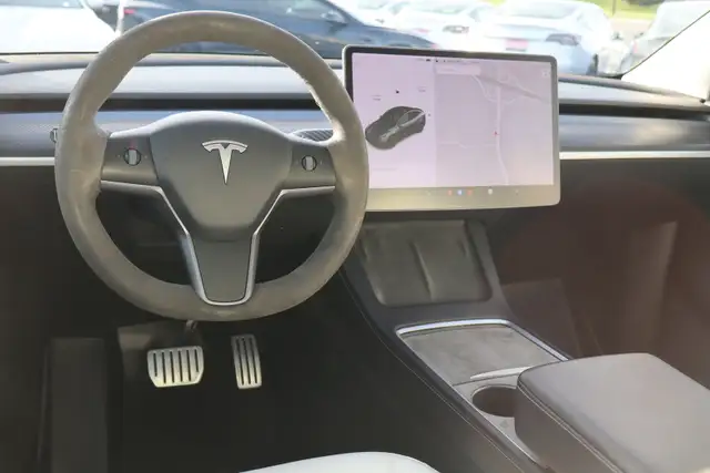 2021 Tesla Model Y - Photo 16