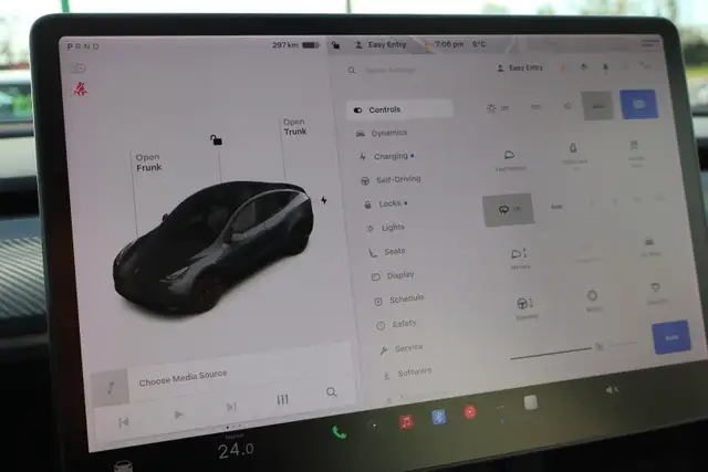 2021 Tesla Model Y - Photo 22