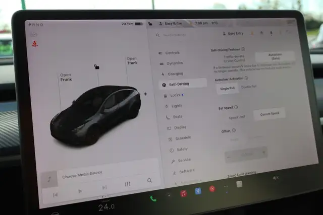 2021 Tesla Model Y - Photo 24