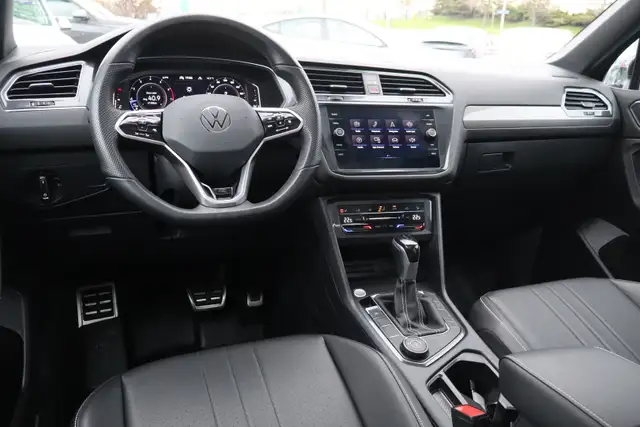2022 Volkswagen Tiguan - Photo 11