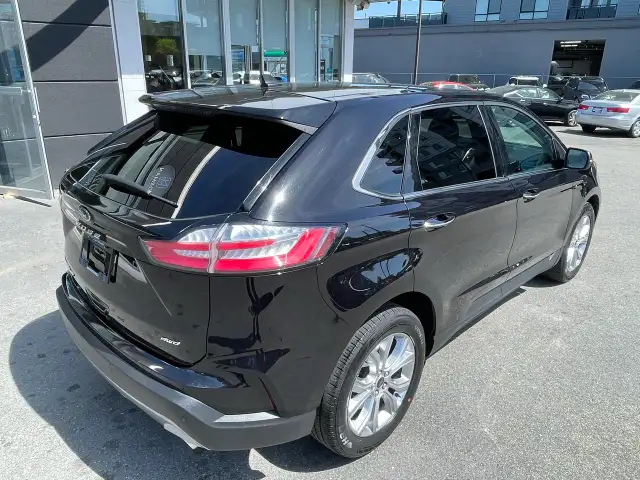 2024 Ford Edge Titanium - Photo 10
