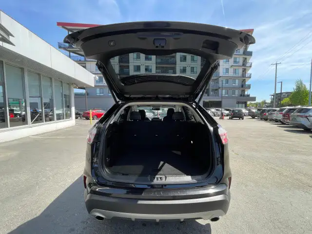 2024 Ford Edge Titanium - Photo 16